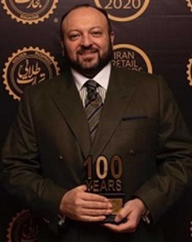 افشین صنایعی